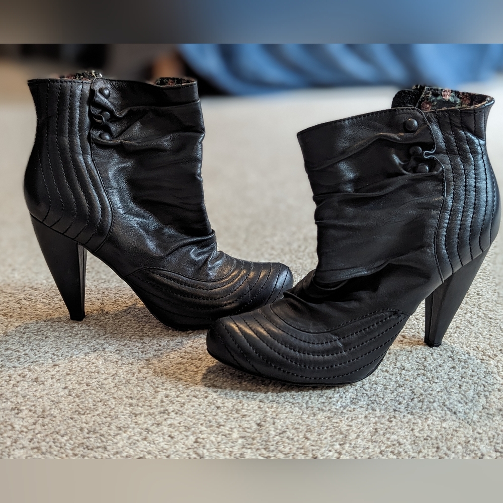 Seychelles heeled boots, black, size 6.5